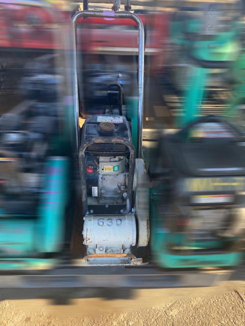 明和製作所 バイブロコンパクター 写真