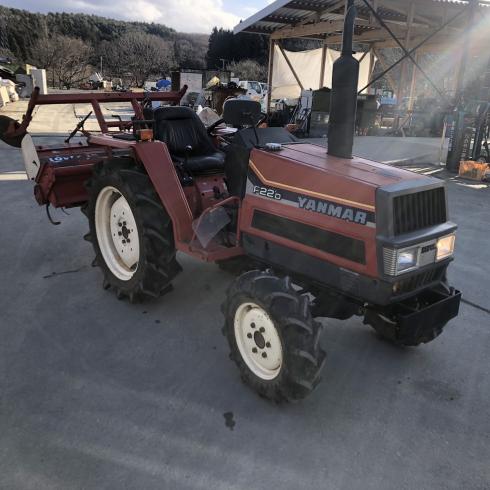 トラクター F22D 写真２