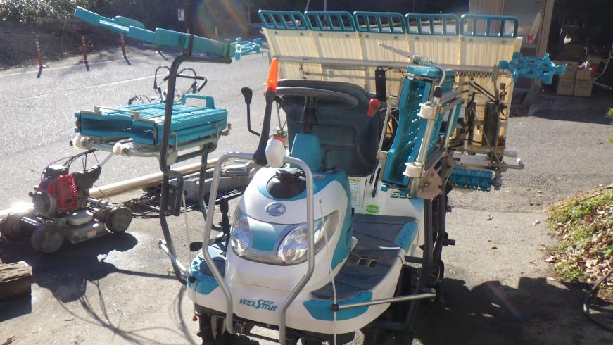 クボタ 田植機 写真