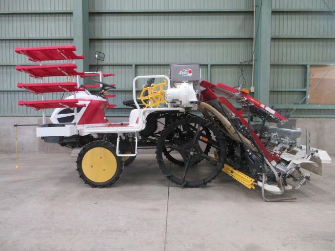 田植機 YR8D 写真４