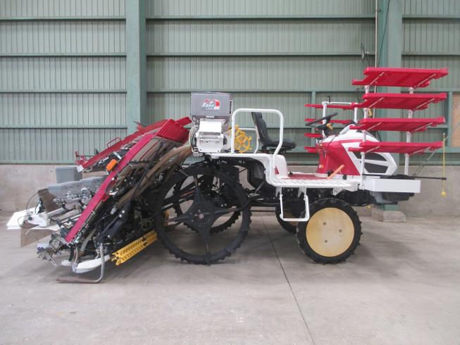 田植機 YR8D 写真３