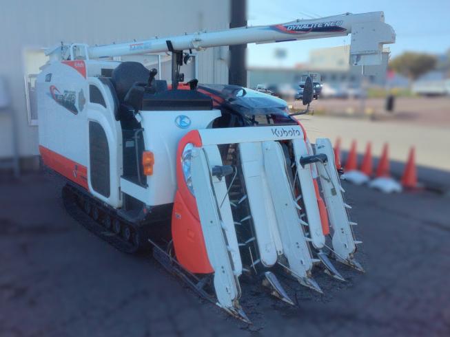 クボタ コンバイン 写真