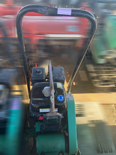 三笠産業 バイブロコンパクター 写真