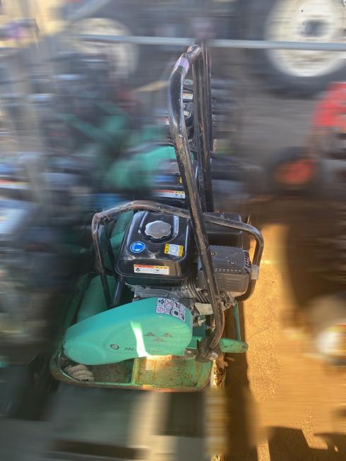 バイブロコンパクター MVC-F70H 写真２