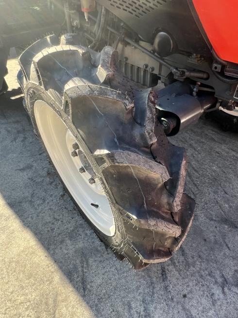 トラクター SL54HCQMANP+ﾛｰﾀﾘｰKJL220ST+ﾊﾛｰTX352 写真６