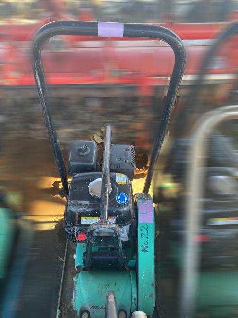 三笠産業 バイブロコンパクター 写真