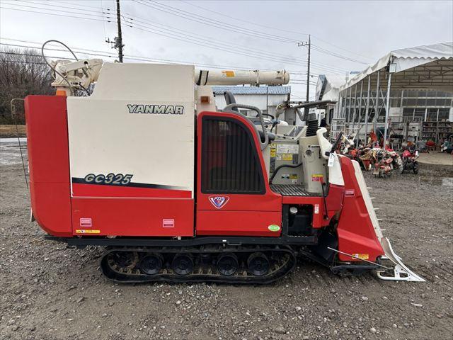 コンバイン GC325 写真２