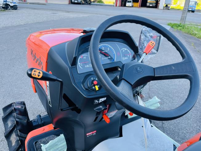 トラクター NB21SP 写真９