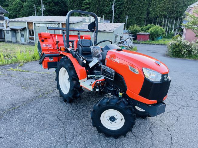 トラクター NB21SP 写真２