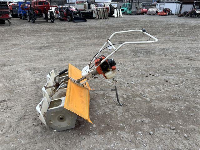 田の草刈機 PCE315 写真２