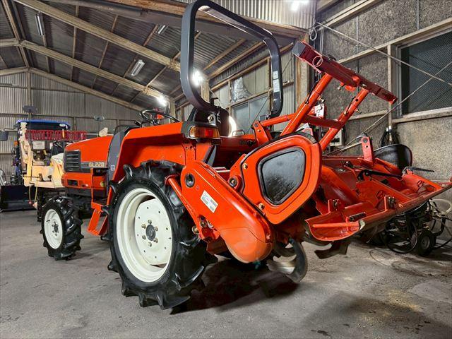 トラクター GL220 写真２