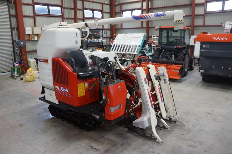 ヤンマー コンバイン 写真