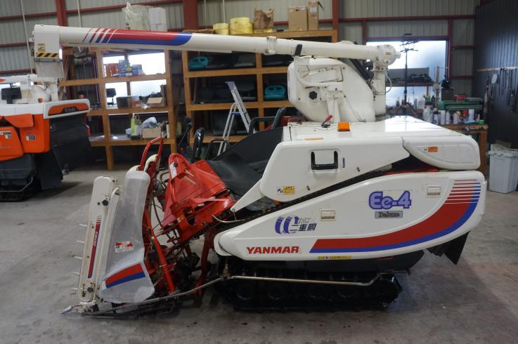 コンバイン Ee4 写真４