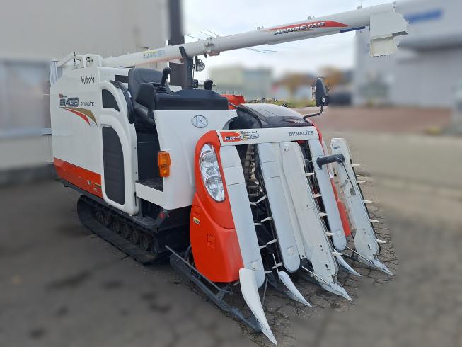 クボタ コンバイン 写真