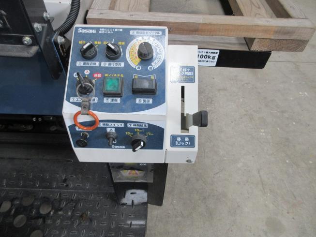 乗用型にんにく移植機 NU425 写真９