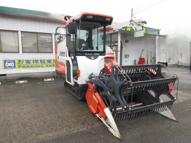 クボタ 汎用コンバイン 写真