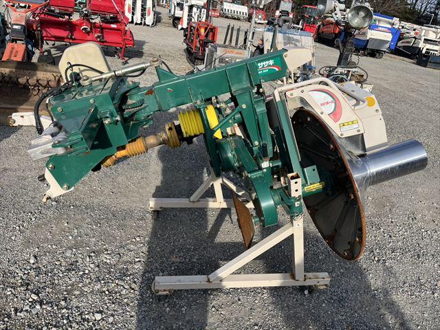 畦塗機 KN300D 写真２