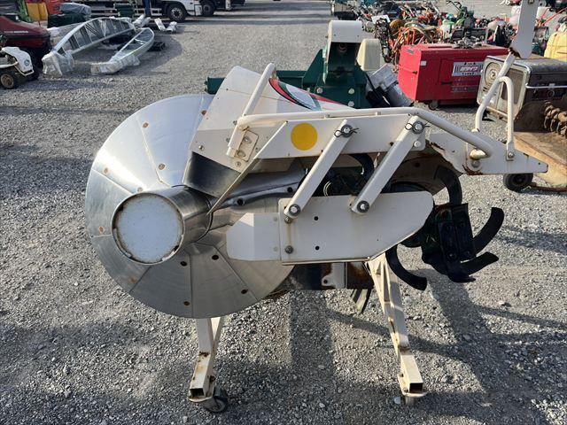 畦塗機 KN300D 写真３