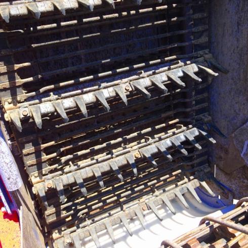 ポテカルゴ　ポテトハーベスター GZA651 D 写真８