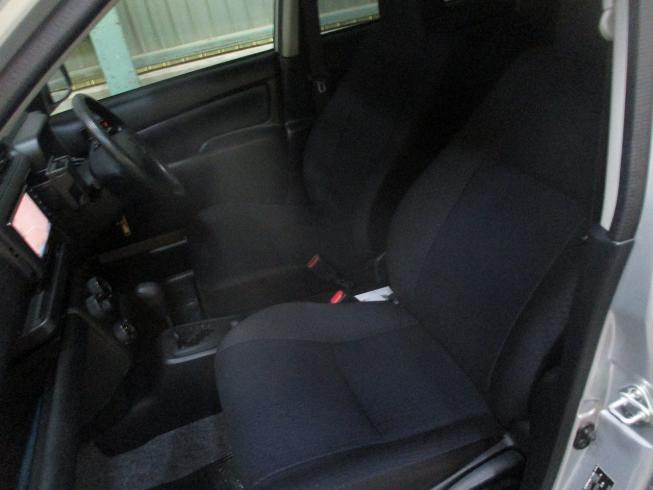 自家用小型貨物車 サクシード 写真７