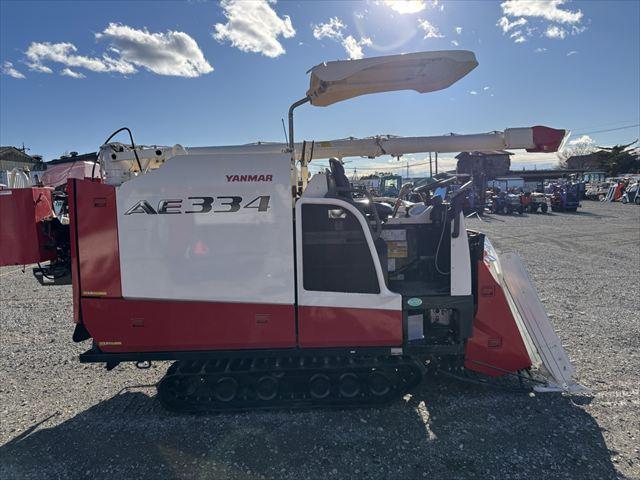 コンバイン AE334 写真３