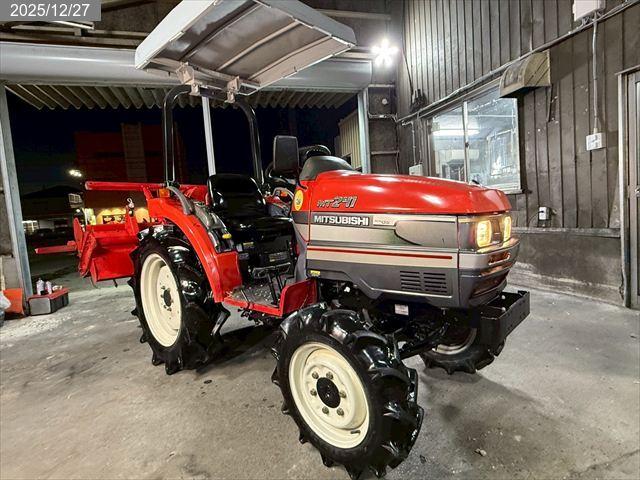 三菱 トラクター 写真