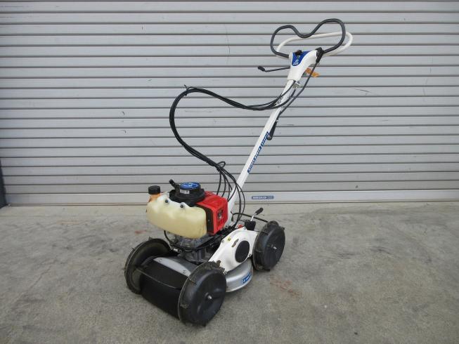 イセキ 草刈機 写真