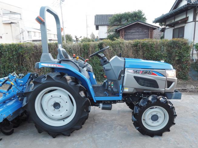 トラクター TH235 写真３