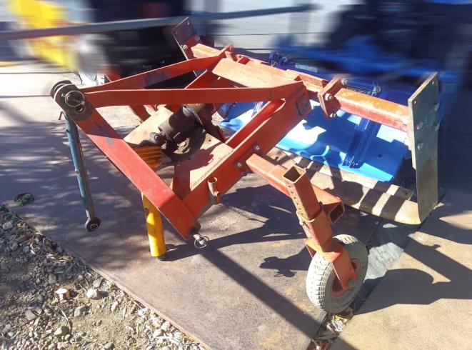 掘取機 掘り取り機 VDO-01？　堀取部 DU-1400 写真３