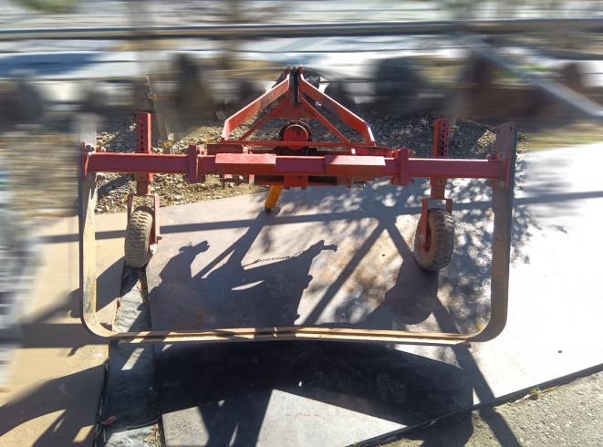 ニプロ 掘取機 掘り取り機 写真