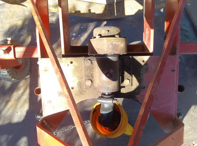 掘取機 掘り取り機 VDO-01？　堀取部 DU-1400 写真２