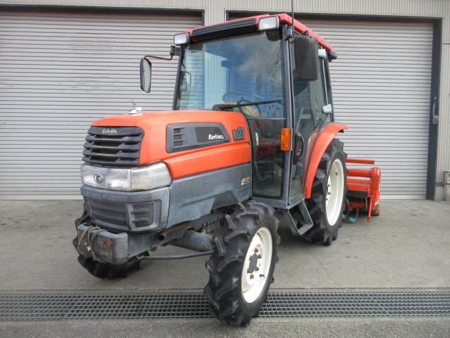 クボタ トラクター 写真