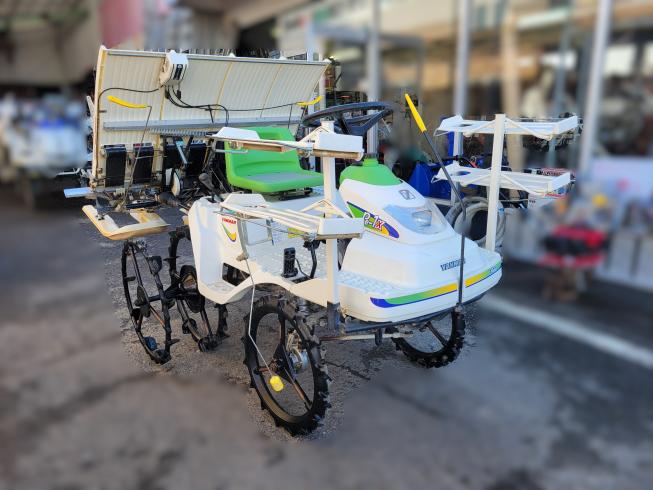 ヤンマー 田植機 写真