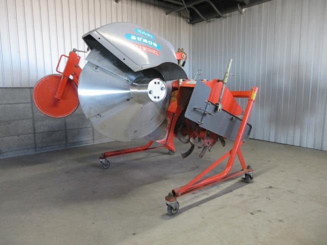 畦塗機 UZE300K 写真３