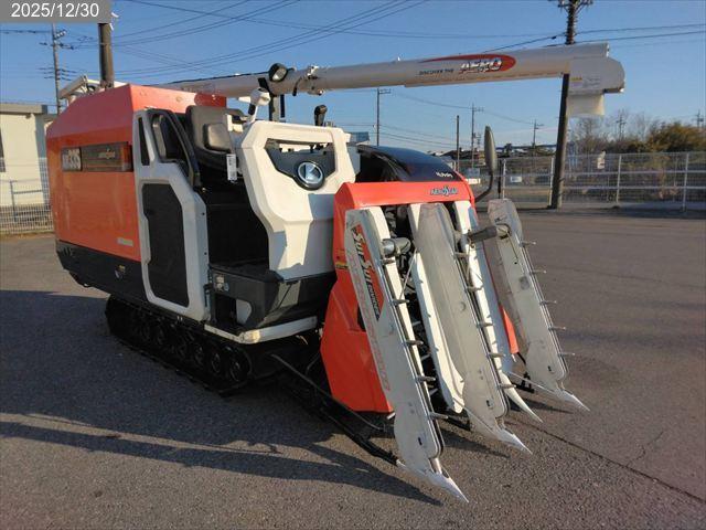 クボタ コンバイン 写真