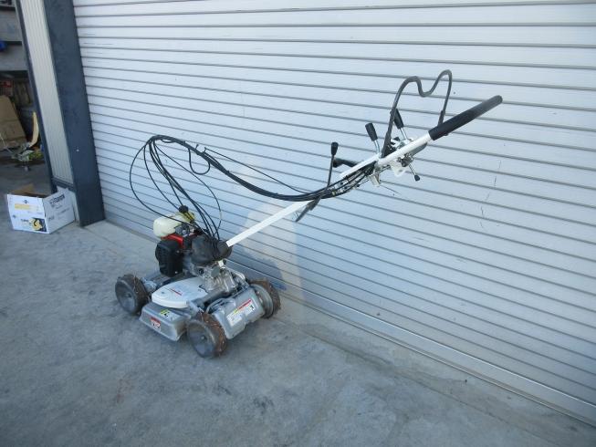 草刈機 AZ850B 写真５