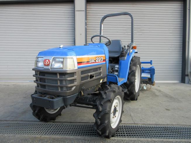 イセキ トラクター 写真