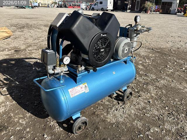 アネスト岩田 エアーコンプレッサー 写真