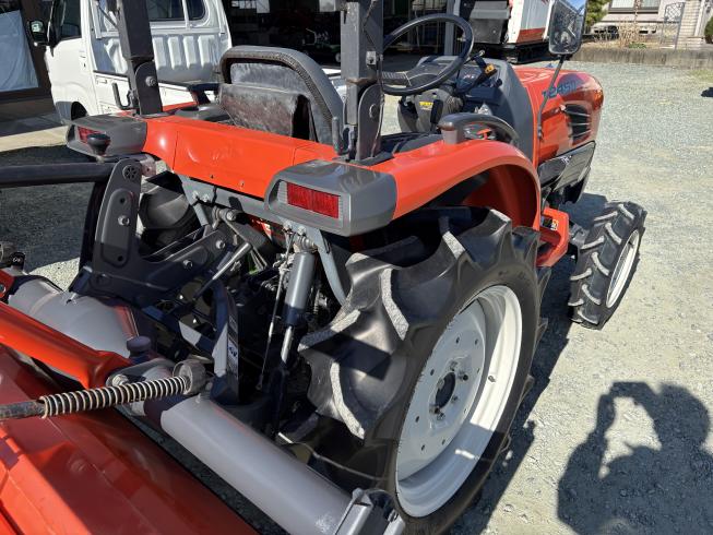 トラクター T245D 写真５