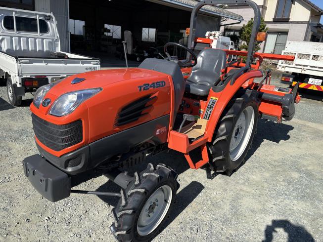 クボタ トラクター 写真