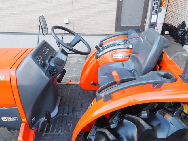 トラクター T265D 写真６