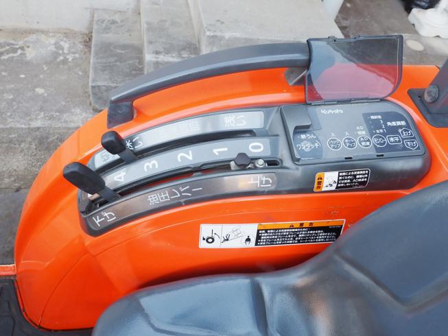 トラクター T265D 写真７