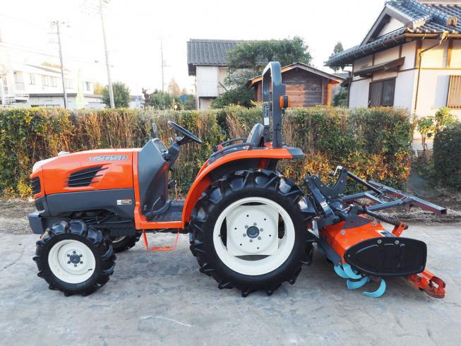 トラクター T265D 写真３