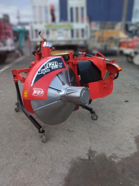 ニプロ 畦塗機 写真