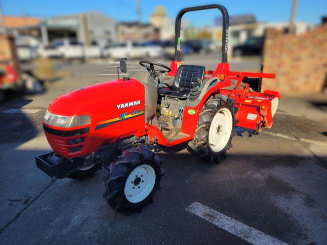 ヤンマー トラクター 写真