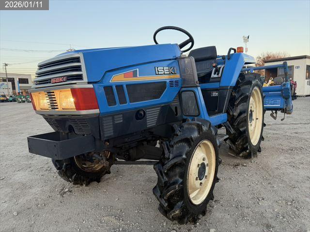 イセキ トラクター 写真