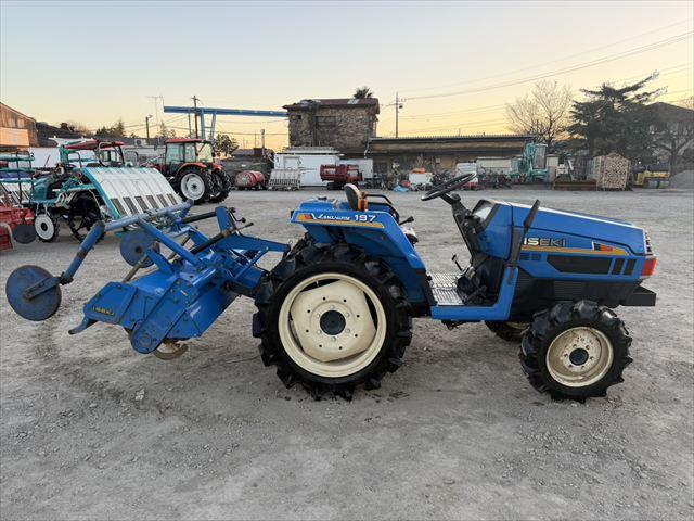 トラクター TU197 写真４