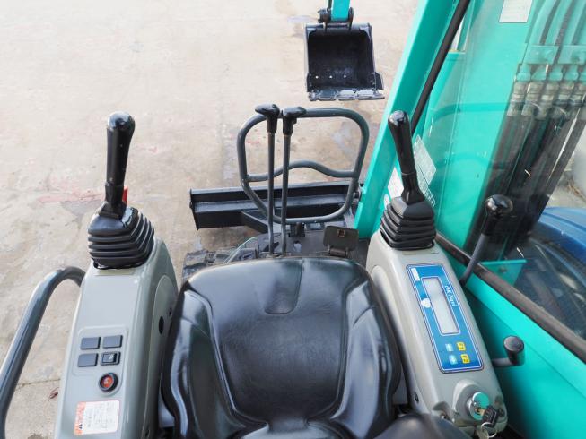 バックホー 30VZ 写真６