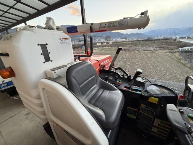 クボタ コンバイン 写真