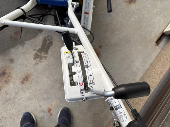 草刈機 WM746F 写真３